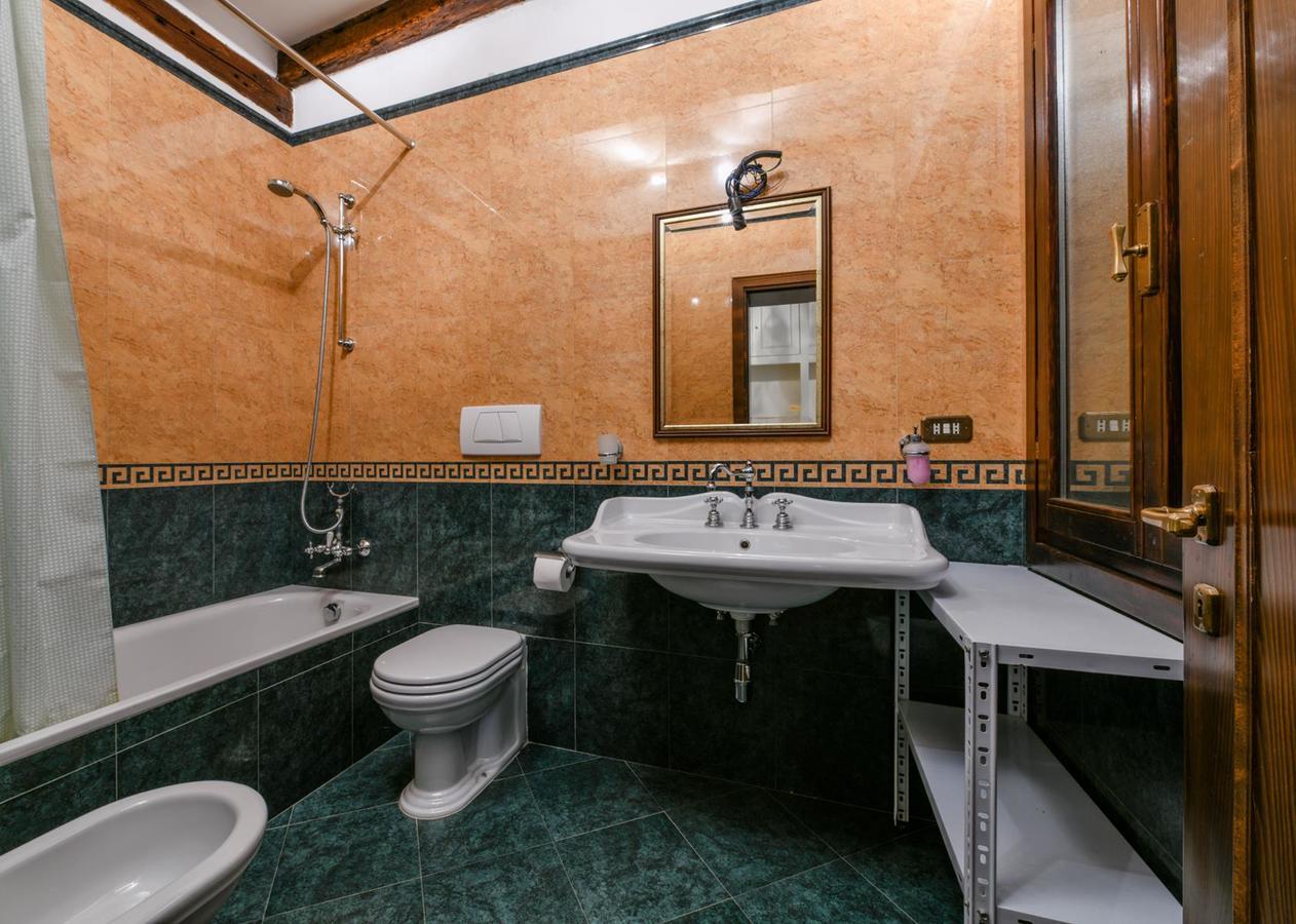 Red Fashion Apartment Venice Luaran gambar